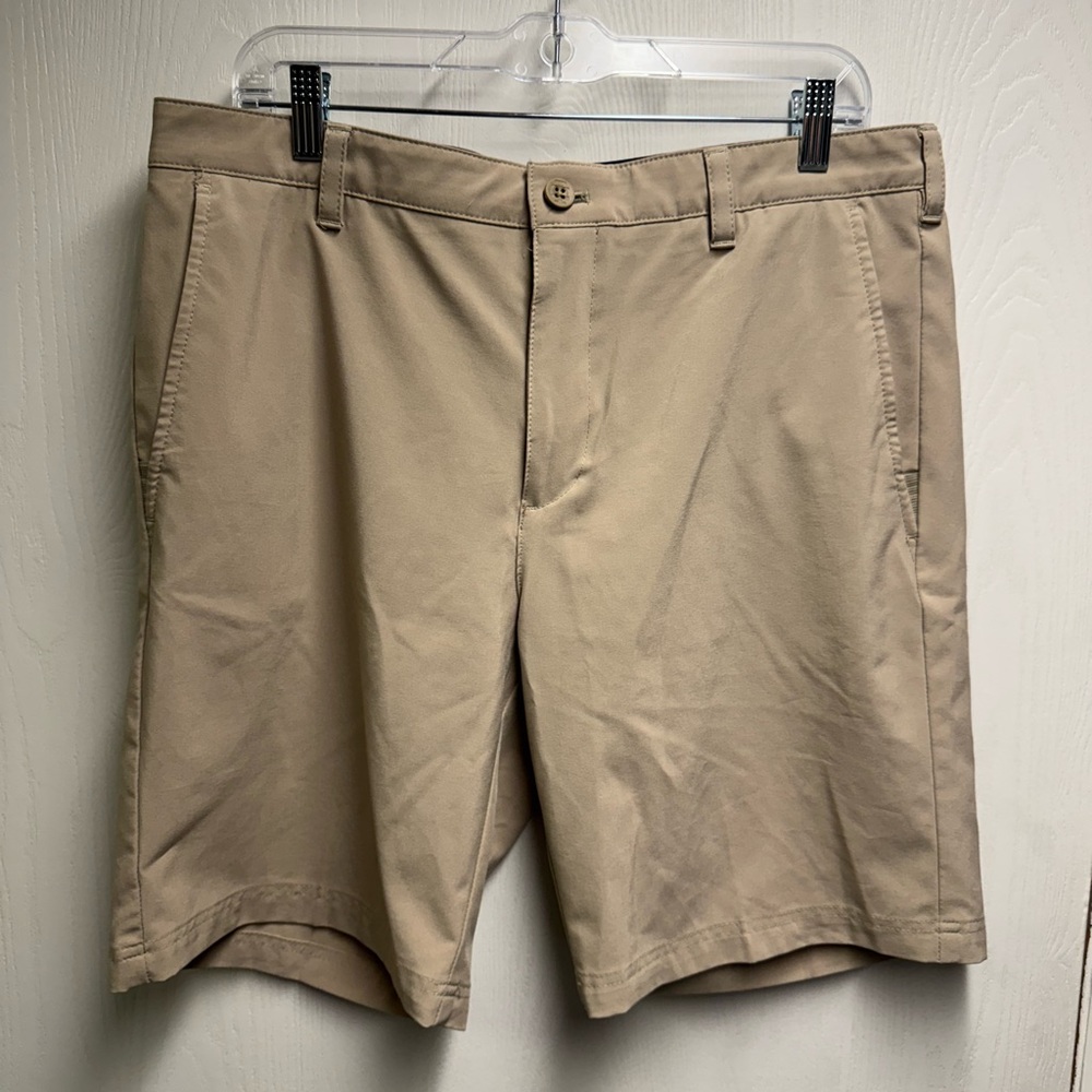 Izod Tan Flat Front Shorts Classic Style